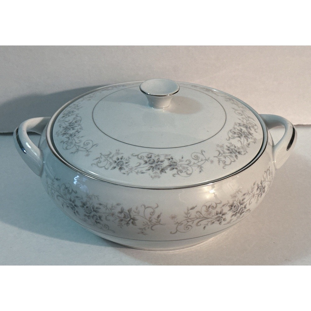Vintage Camelot China Carrousel 1315 Covered Casserole Tureen Japan